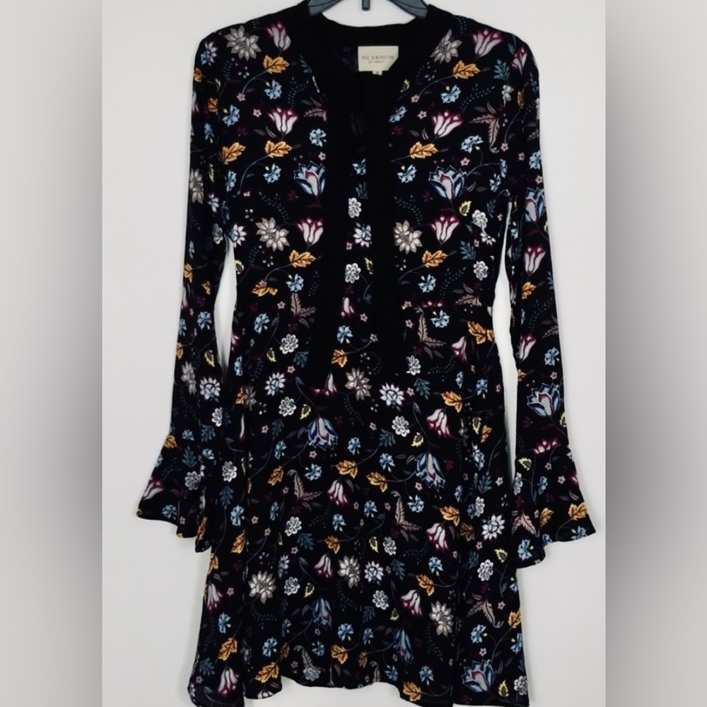 Free Generation Los Angeles Black Folk Floral Mini Dress Long Sleeve Bell Cuffs